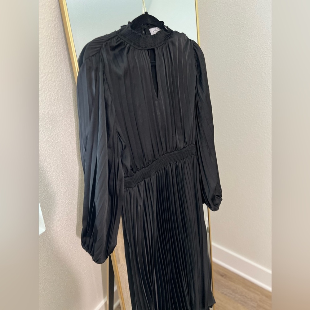 Petal & Pup Black Pleated Midi Dress with Balloon Sleeves - Picture 5 of 5